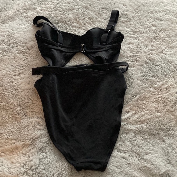 LaSenza bathing suite - Picture 2 of 6